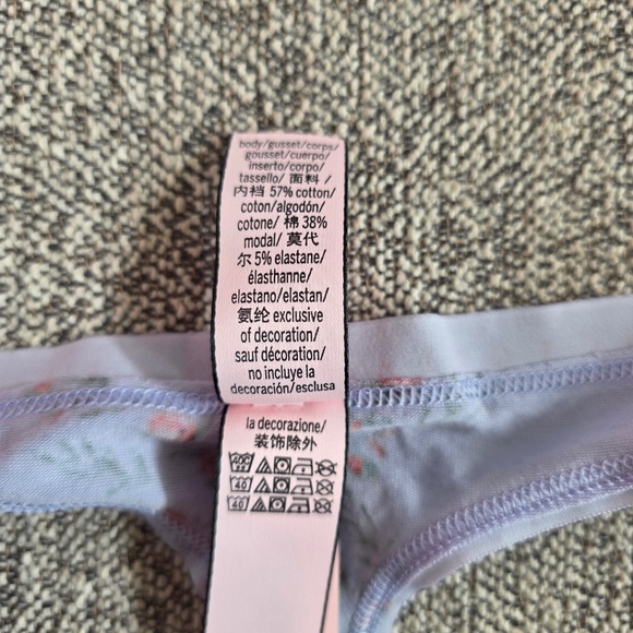 Victoria's Secret Stretch Cotton Thong Panty - Small - Picture 6 of 6